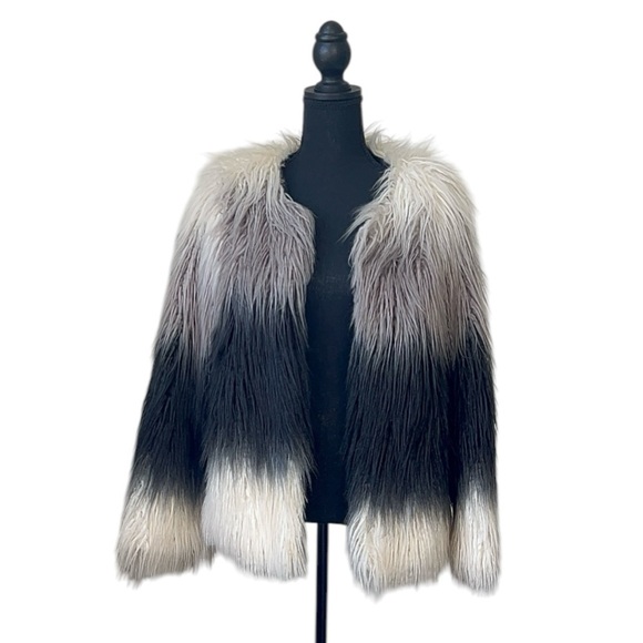 Faux fur coat - size M - Picture 2 of 12